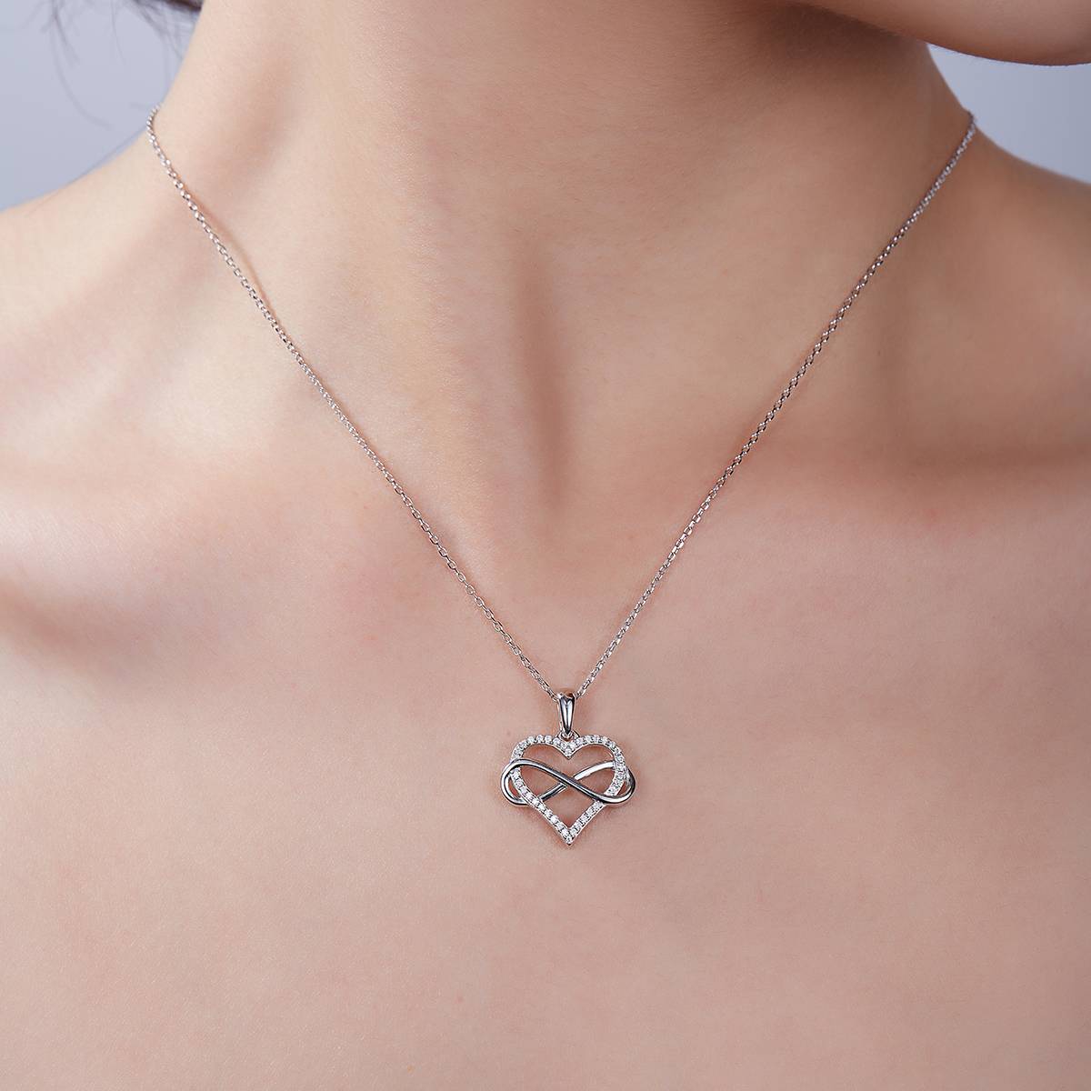 Entangled Infinite Love Pendant S925 Silver Moissanite Grade D 0.18CT